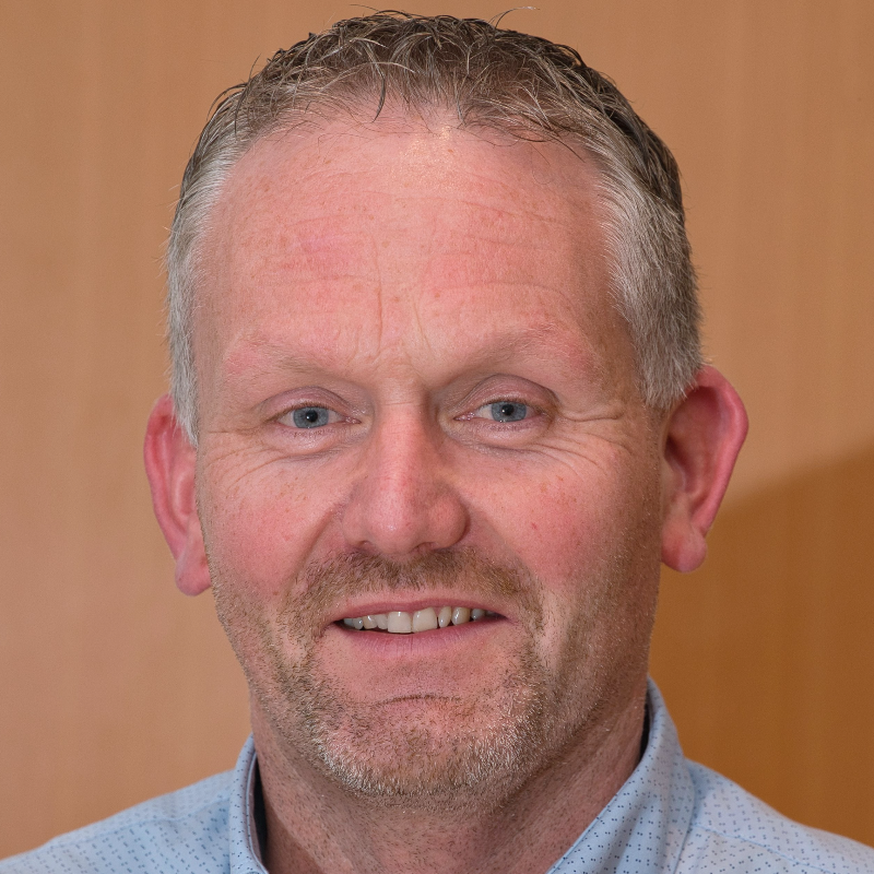  Michael Hartmann